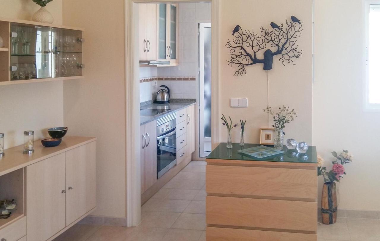 Cozy Home In Orihuela Costa With Kitchen Dehesa de Campoamor  Εξωτερικό φωτογραφία