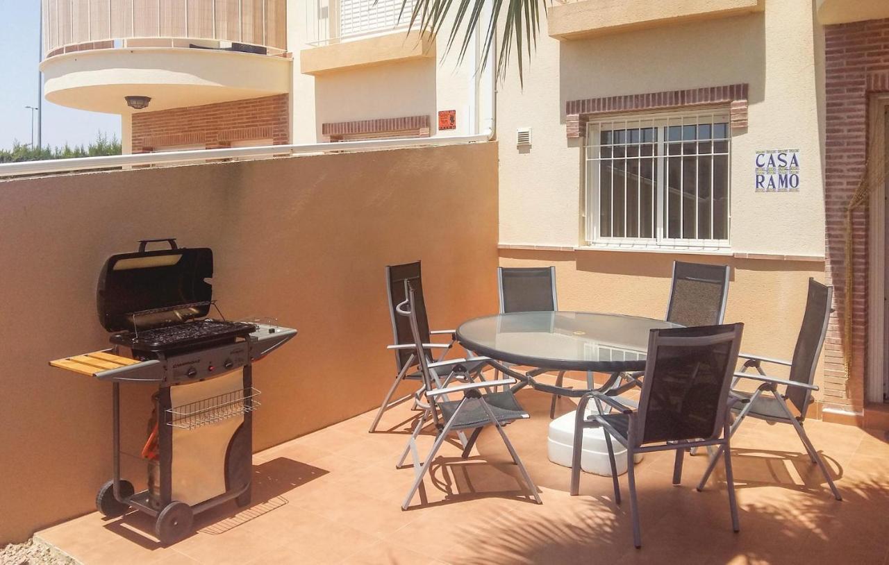 Cozy Home In Orihuela Costa With Kitchen Dehesa de Campoamor  Εξωτερικό φωτογραφία