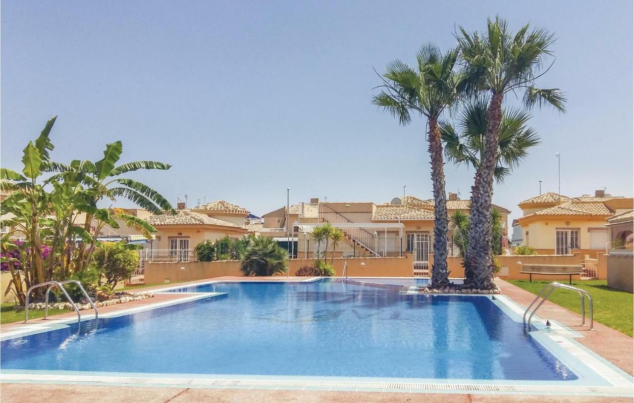 Cozy Home In Orihuela Costa With Kitchen Dehesa de Campoamor  Εξωτερικό φωτογραφία